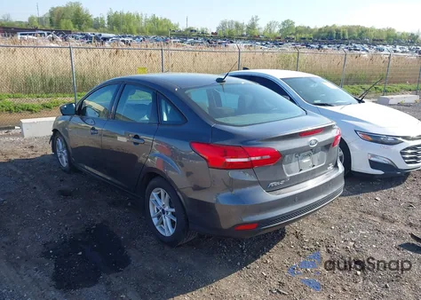 2016 Ford Focus Se z USA, uszkodzony, nr VIN 1FADP3F23GL252346